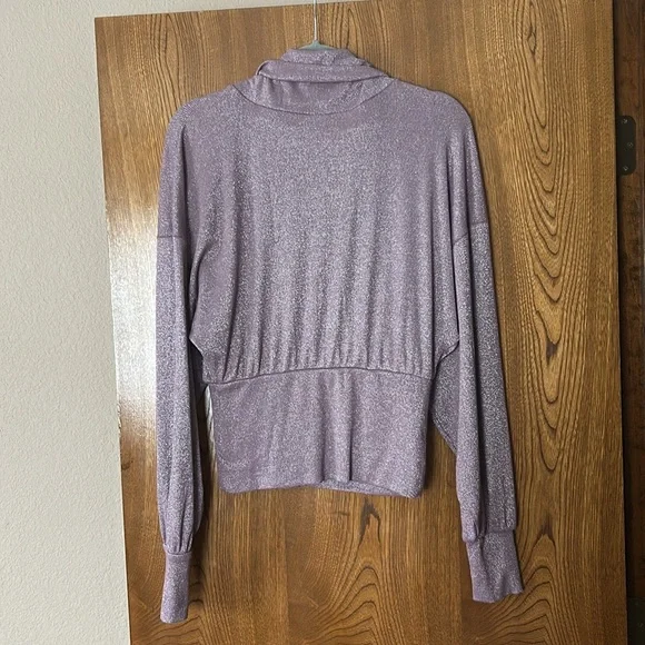 Free People Cowl Neck Shimmering Purple Long Sleeve Blouse size Small - Picture 12 of 14